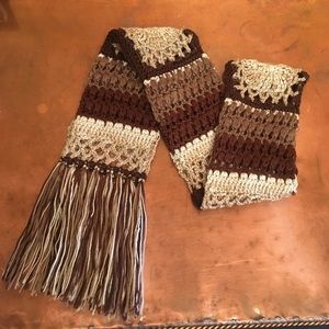🌲EUC Never Worn Long Boho Crocheted Scarf🌲